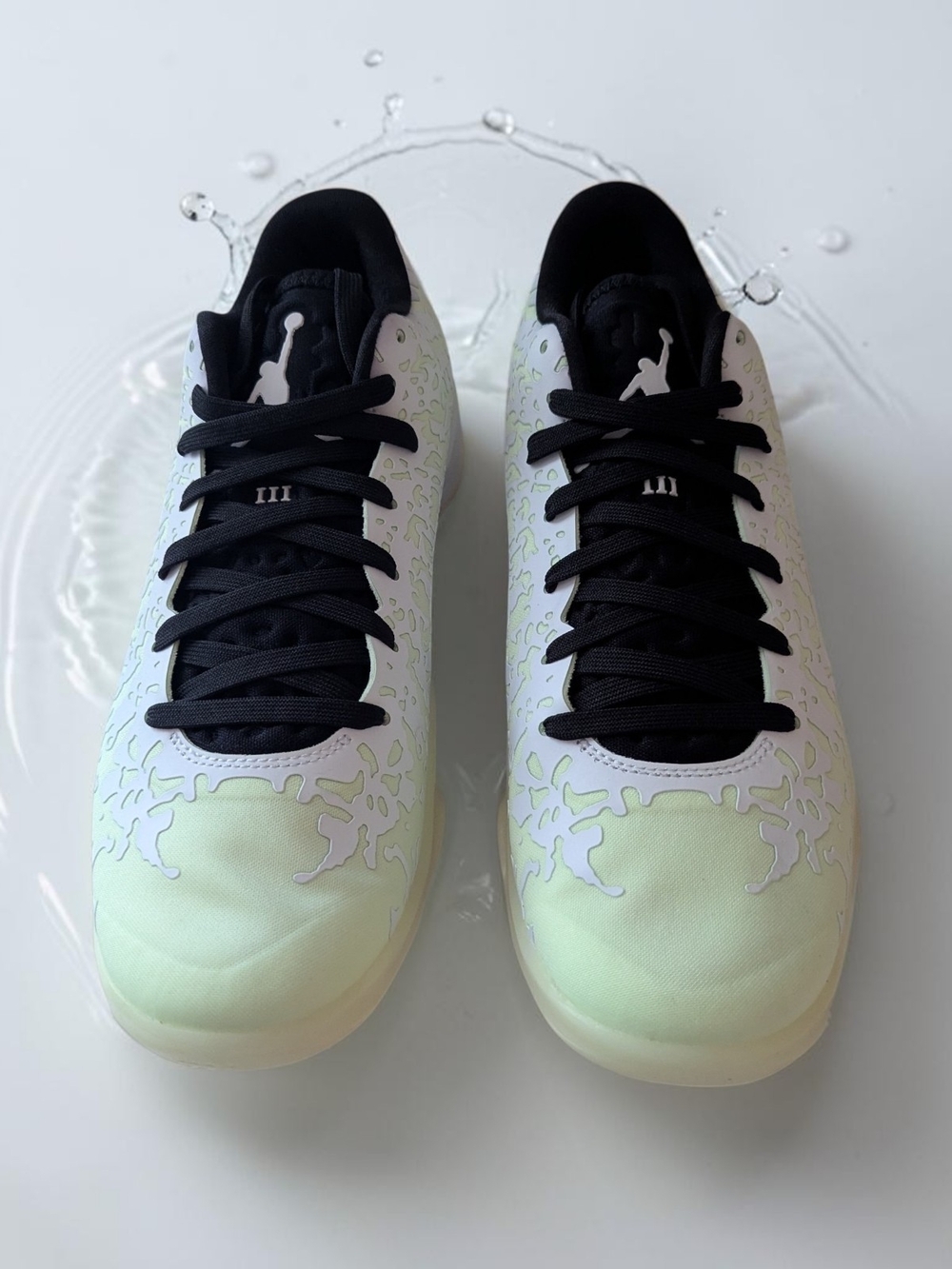 Air Jordan Zion III Men's Size 9 White Mint Green Black Basketball Sneakers - Picture 2 of 7
